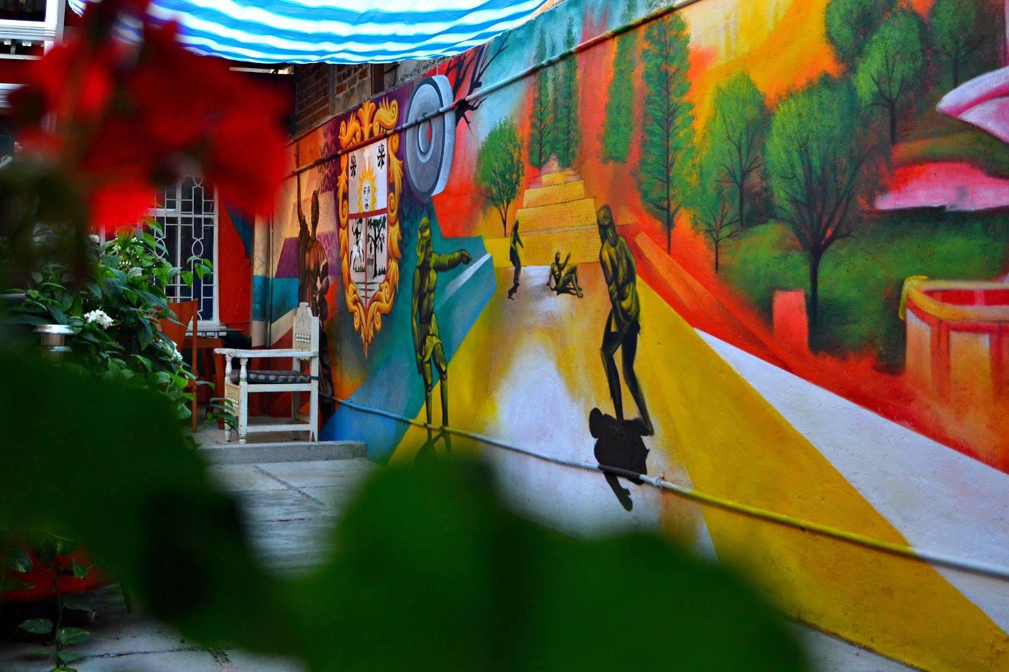 Hostal Maple Querétaro Buitenkant foto