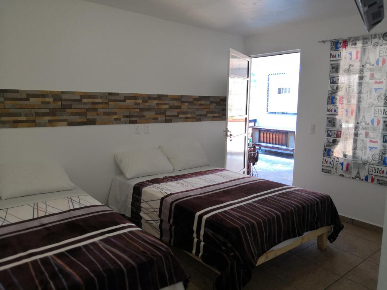 Hostal Maple Querétaro Buitenkant foto